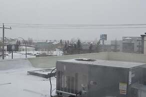 Airport Traveller's Inn