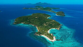 Barefoot Manta Island Resort and Marine Sanctuary