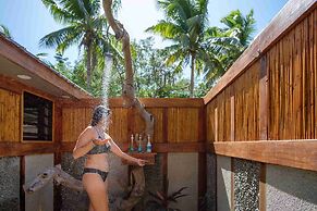 Barefoot Manta Island Resort and Marine Sanctuary