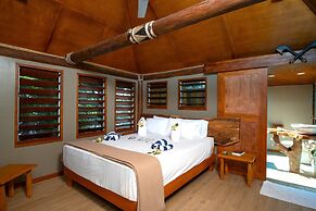 Barefoot Manta Island Resort and Marine Sanctuary