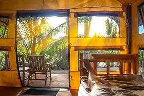 Barefoot Manta Island Resort and Marine Sanctuary