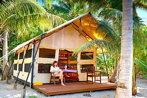 Barefoot Manta Island Resort and Marine Sanctuary