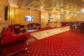 Ark Palace Hotel