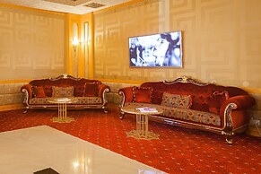 Ark Palace Hotel