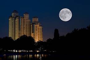 Ark Palace Hotel