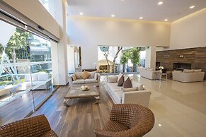 Krystal Satélite María Bárbara