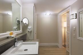 Krystal Satélite María Bárbara