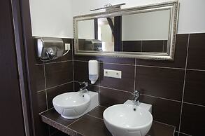 New Life Luxury Hostel
