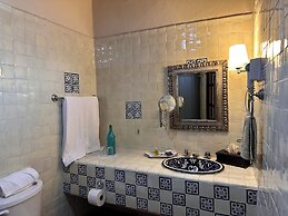 Mesón de Santa Elena Hotel Galeria