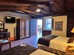 Mesón de Santa Elena Hotel Galeria