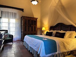 Mesón de Santa Elena Hotel Galeria