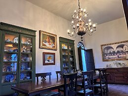 Mesón de Santa Elena Hotel Galeria