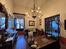 Mesón de Santa Elena Hotel Galeria