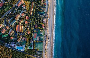 Villaggio Baia Calavà Hotel e Residence