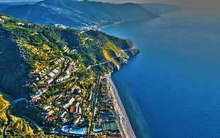Villaggio Baia Calavà Hotel e Residence