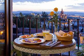 El Palomar Hotel
