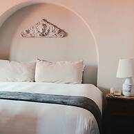 El Palomar Hotel