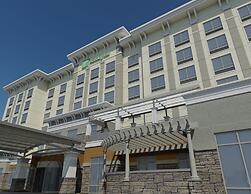 Holiday Inn Hotel & Suites Davenport by IHG