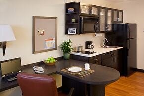 Candlewood Suites Bloomington by IHG