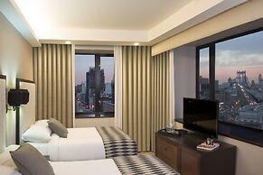Leon Hotel LES