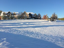 The Stone Gate Inn Bed & Breakfast