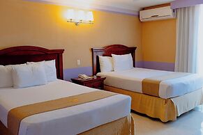 Hotel Plaza Colonial