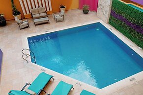Hotel Plaza Colonial