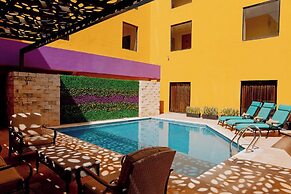 Hotel Plaza Colonial