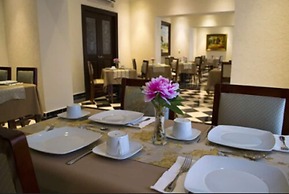 Hotel Plaza Colonial