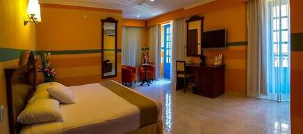 Hotel Plaza Colonial