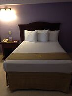 Hotel Plaza Colonial