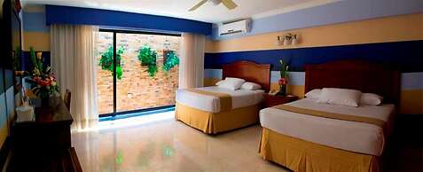 Hotel Plaza Colonial