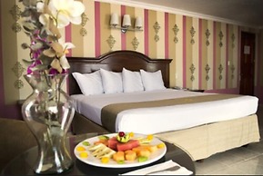 Hotel Plaza Colonial