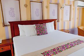 Hotel Plaza Colonial