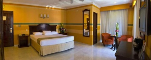 Hotel Plaza Colonial