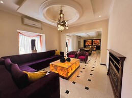 Hotel Plaza Colonial