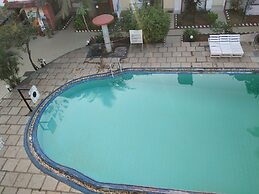 Atlanta Beach Resort