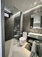 Bliss Hotel Singapore