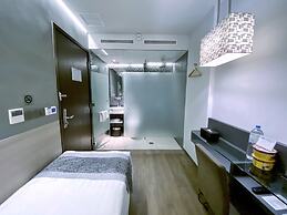 Bliss Hotel Singapore
