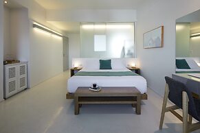 Alti Santorini Suites