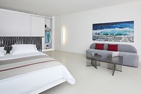 Alti Santorini Suites