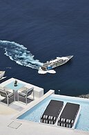Alti Santorini Suites