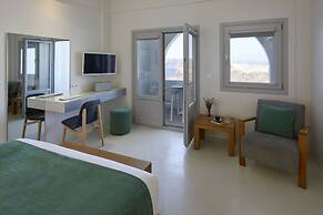 Alti Santorini Suites