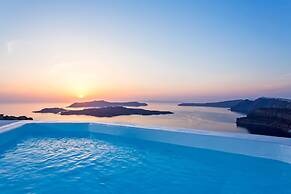 Alti Santorini Suites