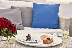 Alti Santorini Suites