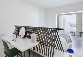 Alti Santorini Suites
