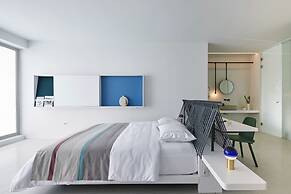 Alti Santorini Suites