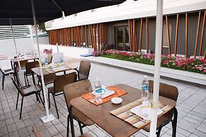 Hotel Futuro Bishkek