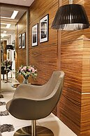 Warwick Stone 55 Hotel