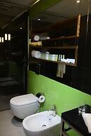 Warwick Stone 55 Hotel